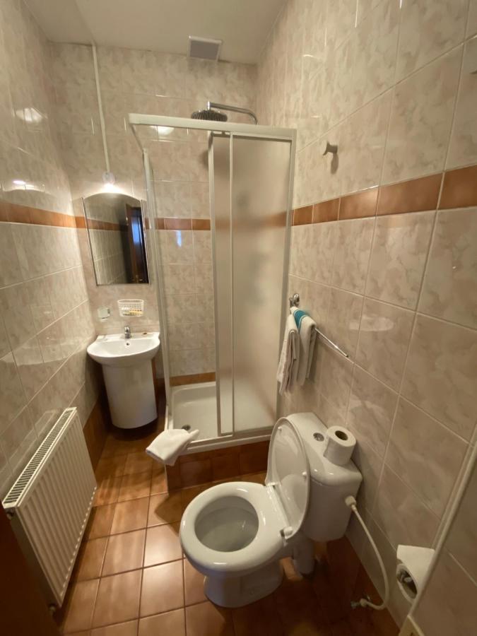 Penzion Tatra Inn Čadca エクステリア 写真